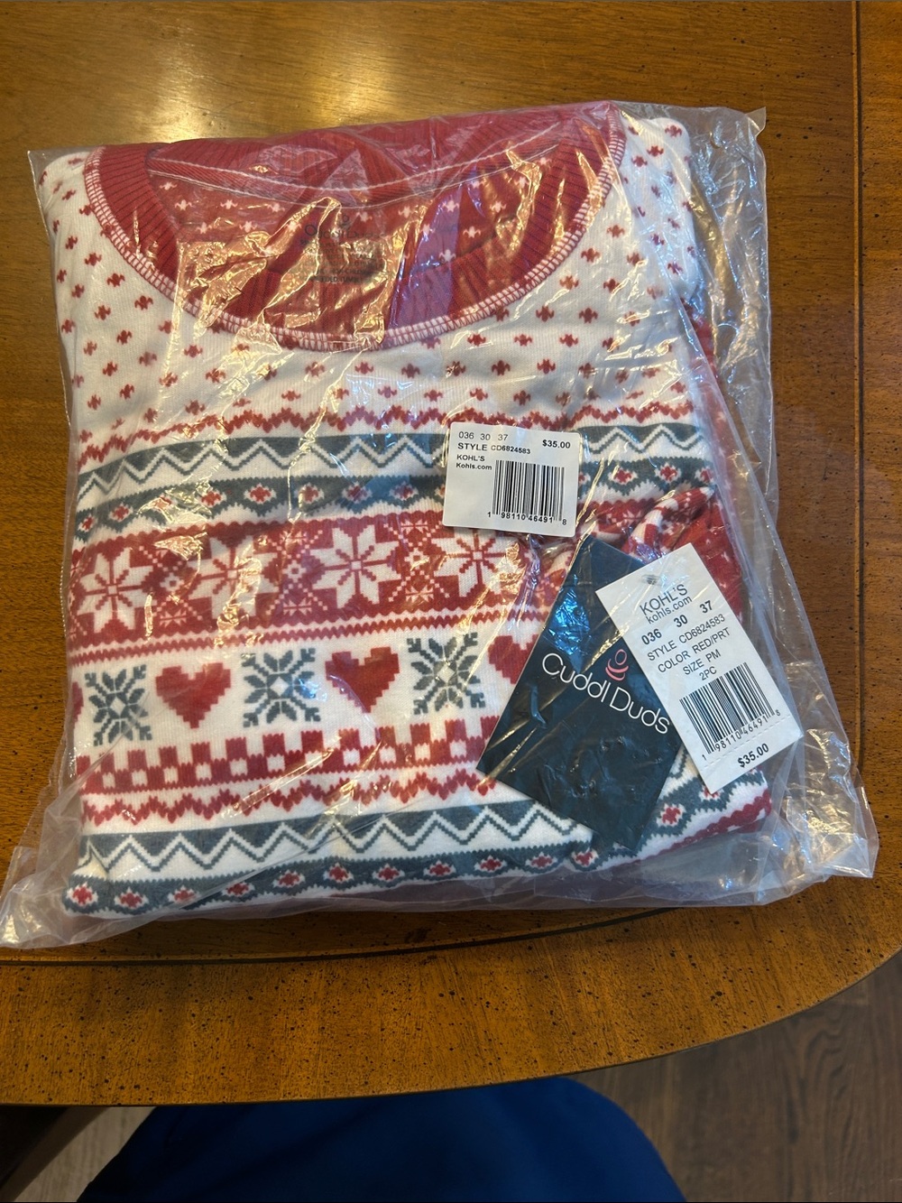 Cuddl Duds Women Red, White & Gray  Pajama Top and pants set.